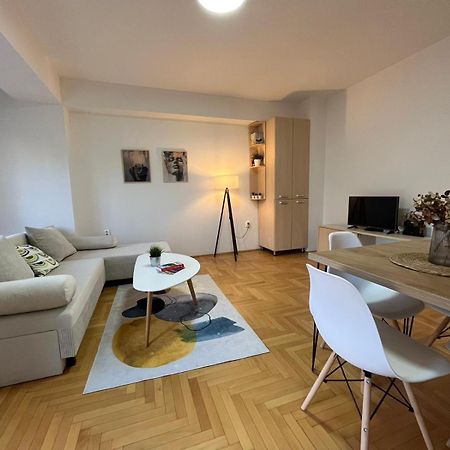 Best Value-Apartment In Skopje Esterno foto