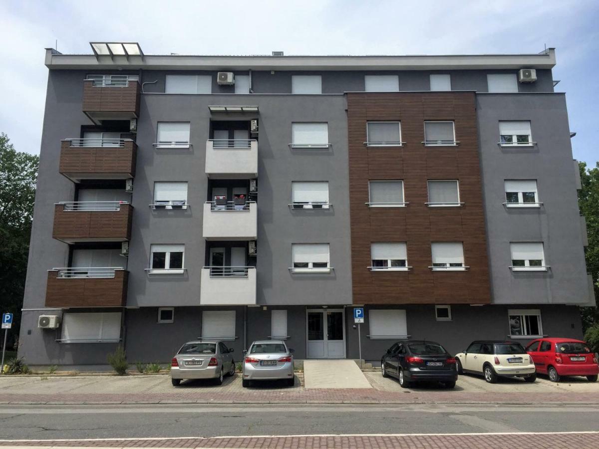 Best Value-Apartment In Skopje Esterno foto